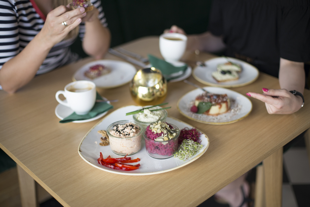 Śniadanie w Handelku